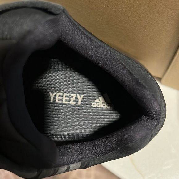 ADIDAS YEEZY 700 MVN TRIPLE BLACK main image 5